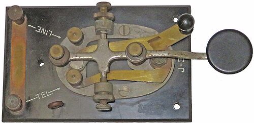 J38, Brass on black base; Cool working telegraph key